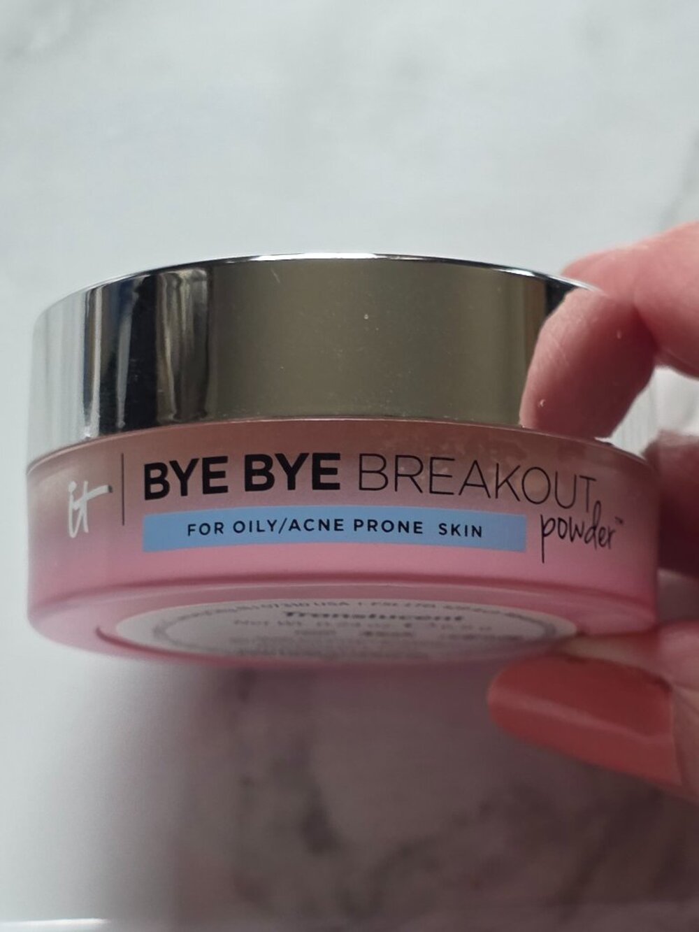 IT Cosmetics TRANSLUCENT Bye Bye Breakout Powder (0.24 oz.)